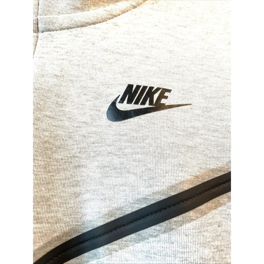 Nike Jacket Mens Small Gray Hooded Full Zip Arm Sleeve Pocket Comfortable - Picture 2 of 10
